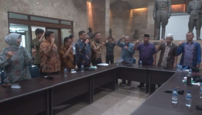 Forum Negarawan Sepakat Merumuskan Langkah Strategis dan Taktis Bagi Rakyat Sebagai Subyek Yang Menentukan