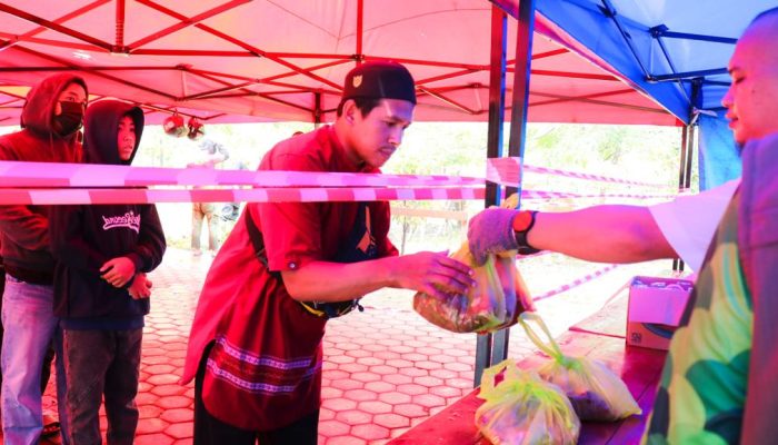 DKM IMIP Bagikan 1,2 ton Daging Kurban