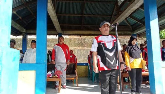 Kadis PMD Abd Yani L Saad, S.Sos Mewakili sekda Pimpin Apel Gabungan di Kecamatan Tiloan