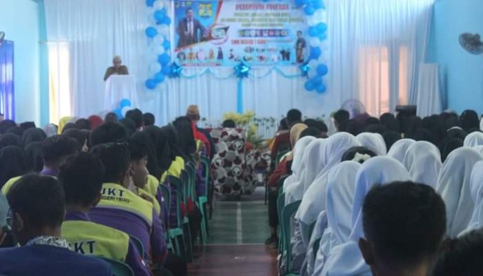 Mewakili Pj. Bupati Buol Drs. Arianto Rioeh Melepas Siswa PKL SMK Negeri 1 Biau
