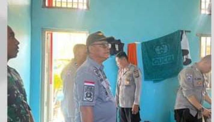 Lapas Leok Bersama APH Lakukan Razia dan Tes Urine pada Warga Binaan Pemasyarakatan (WBP)