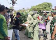 TNI Berbagi Kasih, pada Jumat barokah di wilayah Koramil Marowo