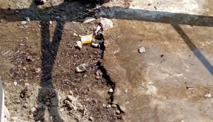 Diduga Pekerjaan Jembatan Mopu Gunakan Pasir Campuran yang di Luar RAB