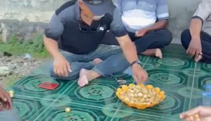 Di Ogodeide, Alek Bantilan Kunjungi Puskesman dan Liat Langsung Sunatan