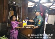 Babinsa, Serka Juliadi Koramil 1307-10/ Lore Utara, Bantu Sembako Lewat KomSos
