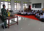 Danramil 1307-11/Pamona Selatan Kapt Inf Kinking, Beri Materi Bela Negara Di SMKN Pamona Selatan