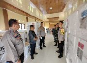 Kapolres Morowali Utara, Akbp Imam Wijayanto pantau langsung pergeseran Kotak Suara ke PPK