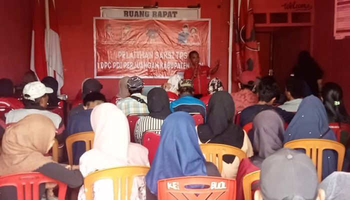 166 Saksi PDI Perjuangan Kecamatan Biau Menerima Materi Pelatihan dan Penguatan Saat Perhitungan di TPS