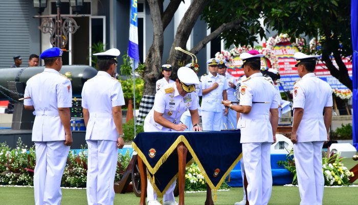 Pergantian Jabatan Strategis TNI AL, Dankodiklatal Hadiri Sertijab Pangkoarmada RI