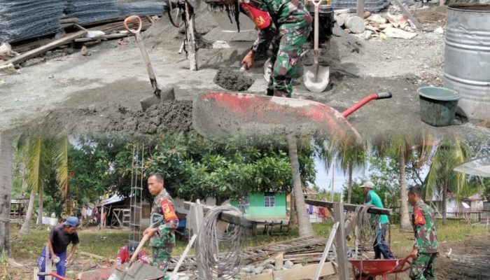 Babinsa Koramil 1307-07/Ampana Tete Bantu warga binaan Pembuatan Pondasi Pagar