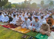 Bupati dan Ribuan Ummat Muslim Laksanakan Shalat Idul Fitri di Taman Kota GMB Tolitoli