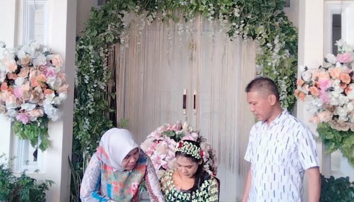 Kadis Sosial Tolitoli akan mantu, acara siraman dilangsungkan