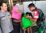 Dukung Program Penanganan Stunting, Babinsa Koramil 1307-01/Poso Kota Berikan Batuan Makanan Sehat dan Vitamin