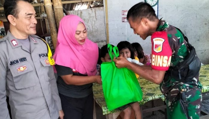 Dukung Program Penanganan Stunting, Babinsa Koramil 1307-01/Poso Kota Berikan Batuan Makanan Sehat dan Vitamin