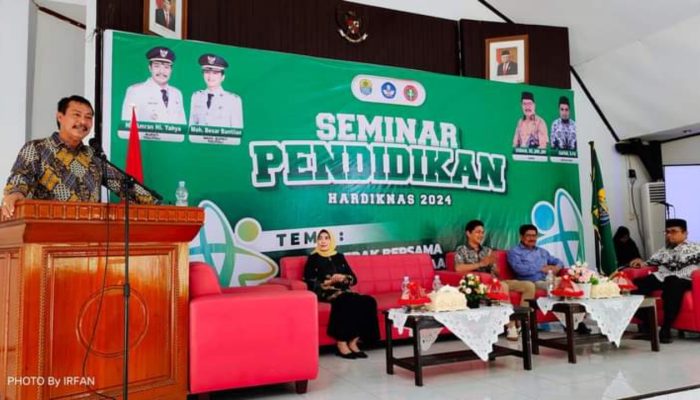 Seminar Pendidikan Yang Diadakan Dinas Pendidikan dan Kebudayaan Dibuka Oleh Bupati