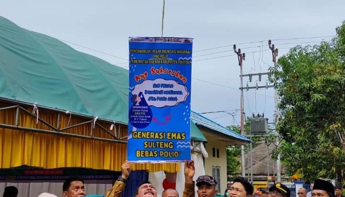 Tolitoli Gelar Pekan Imunisasi Nasional (PIN) Polio, Bupati dan Wakil Bupati Berikan Imunisasi