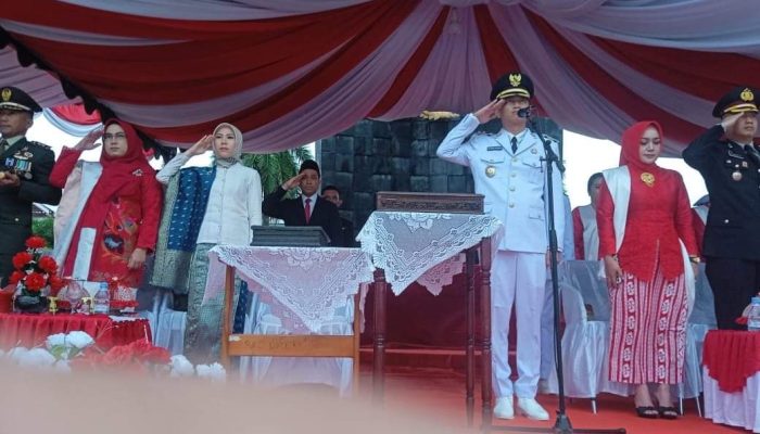 Upacara Penurunan Bendera Merah Putih di Tolitoli: Wakil Bupati Bertindak sebagai Inspektur Upacara