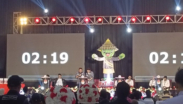 “Debat kandidat calon Bupati Tolitoli,tahap II menuding incumbent tanpa Data Akurat”