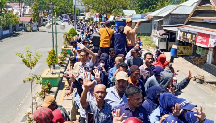 Ribuan Rakyat Buol Tumpah Ruah Bela Keputusan DPD partai NasdemI