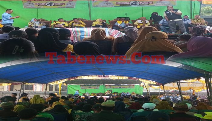 Kampanye Dialogis Paslon Nomor 4 diguyur Hujan Deras, Antusias Masyarakat Iloponu Makin Memuncak
