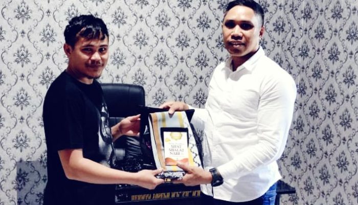 “Tahanan Narkoba mulai Hari ini, menerima seperangkat alat Shalat, saat Berkas P21,ini kata IPTU Herman yosef SH”