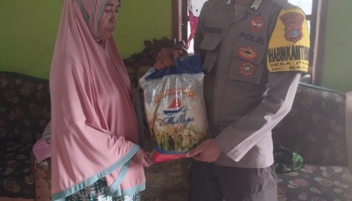 Bhabinkamtibmas Desa Pangi hari ini baksos di Wilayah binaan nya “Desa ini 13 tahun mekar dari Dadakitan”
