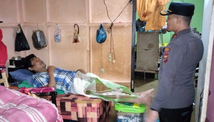 Aksi heroik Kapolres Tolitoli Evakuasi warga yang terbaring sakit, serta pesan kepala BPBD saat Bencana Banjir Tolitoli”