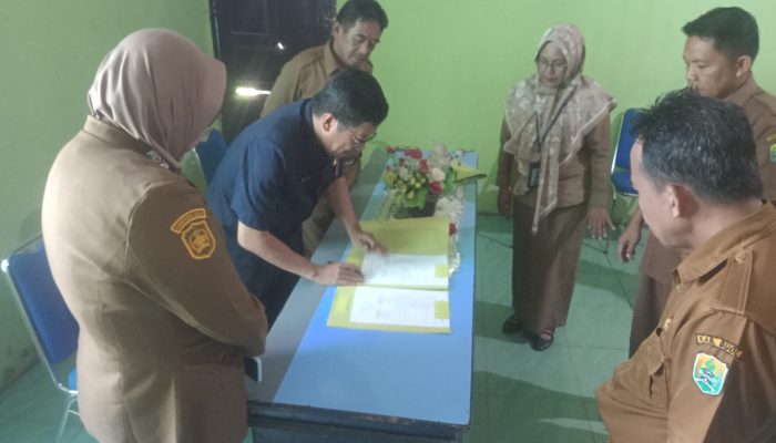 Wakil Bupati Buol Dr. Moh Nasir  Dj. Daimaroto, SH., MH Pimpin Sertijab Plt Kadis Kominfo Buol 