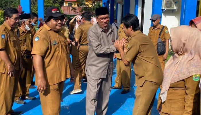 Wakil Bupati Buol Dr. Moh. Nasir Dj. Daimaroto SH MH Pimpin Apel Perdana Di Dinas Pendidikan Dan Kebudayaan