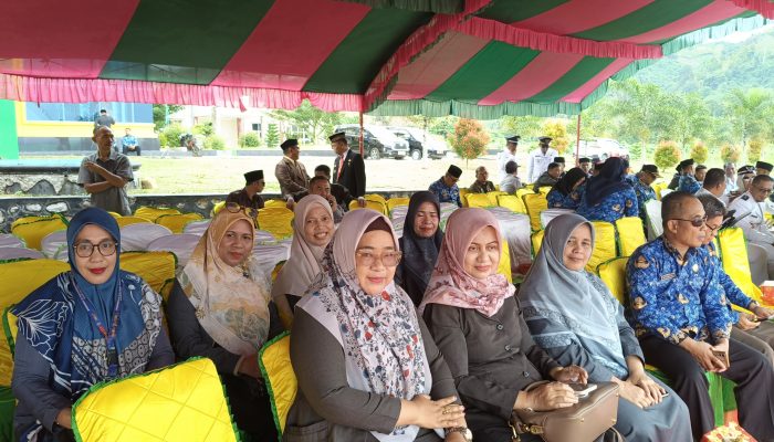 Dirut RSUD Mokolyurli Buol Hadiri Upacara Hari Otonomi Daerah Ke-XXIX