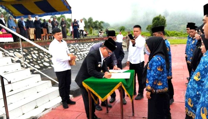 Bupati Buol Tegaskan Komitmen Profesionalisme Saat Pelantik 732 CASN