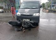 “Mobik pick up PT POS GIRO tabrak motor, Korban patah kaki,”