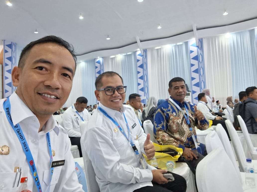 Sekertaris DPRD Buol Munawir A. Nouk Dampingi Bupati Buol Hadiri Rakor Produk Hukum Daerah 2025