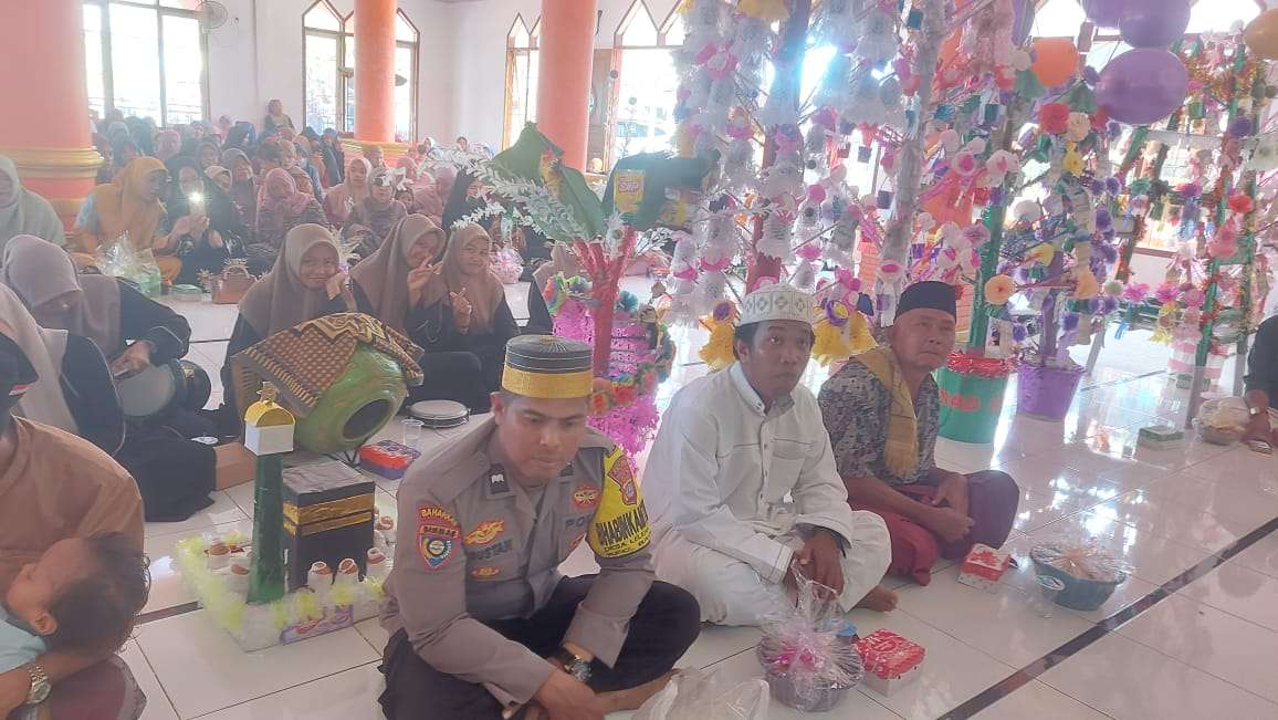 “Hari Kelahiran Rasulullah Jadi Pemicu Perubahan Menjadi Pengayom” – Bhabinkamtibmas Leleannono Baolan
