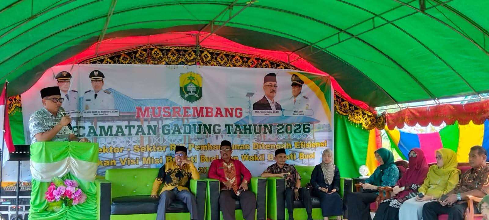 Ketua TP-PKK Buol Dampingi Bupati Hadiri Musrenbang Kecamatan Gadung di Desa Taat