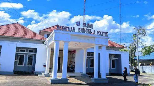 GORONTALO BERGEJOLAK, KABAN KESBANGPOL DIPERTANYAKAN! JUpri: JANGAN SAMPAI GUBERNUR HANYA PUNYA PEJABAT, TANPA SOLUSI!